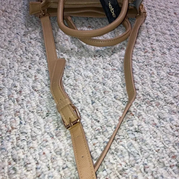 🧸 4FER BEBE, Doe and Rae shirt bundle - Picture 10 of 11